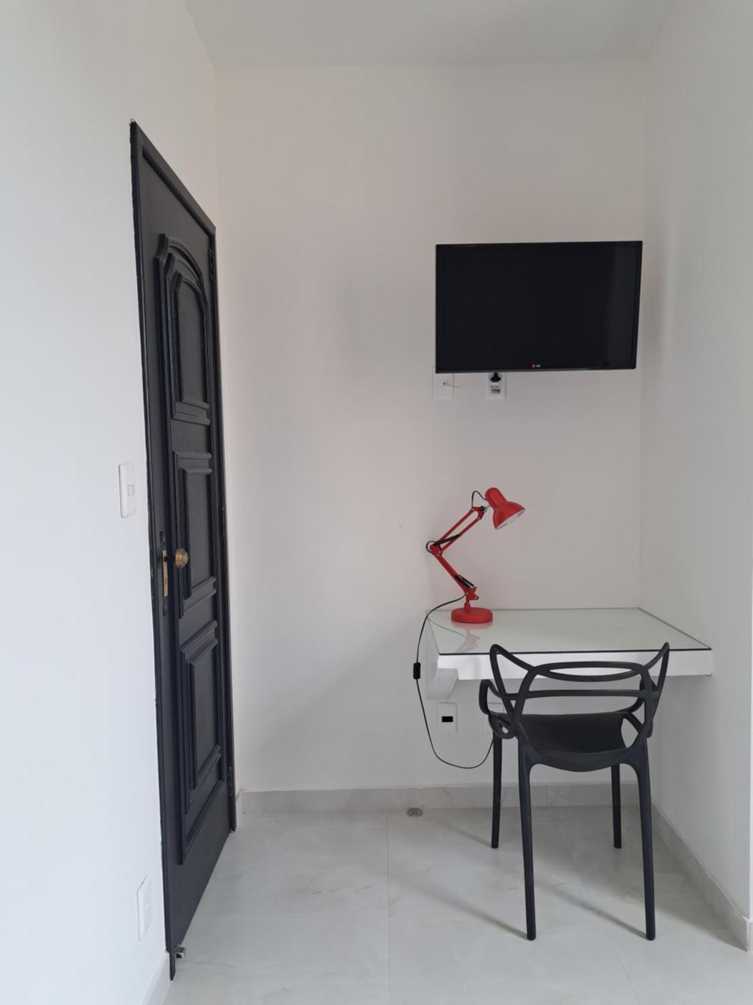 Apartamento Lev - Inteiro - 2 Quartos - 300 M Da De Copacabana - Posto 4 *